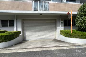 駐車場の出入口