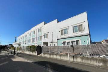 セボンヴェルディア二子玉川の外観（南東側から）