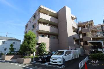 グランツ成城南の外観（北西側から）