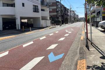 敷地北側の前面道路