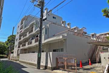 ワコー第７大蔵マンションの外観(北東側から)