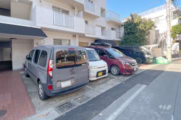 敷地内駐車場（屋外平面式）