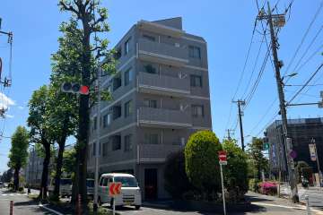 エクセレント世田谷砧の外観(北東側から)