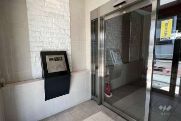 エントランスはオートロック付きです。