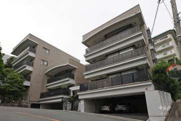 ラフィーヌ芦屋の外観（南側から）