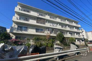 藤和砧コープの外観（南東側から）