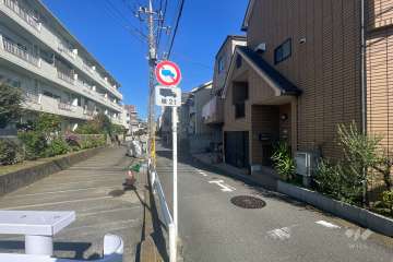 敷地東側の全面道路