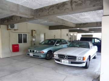 屋内駐車場