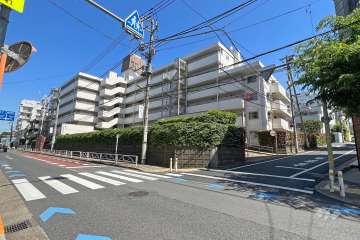 東建砧マンションの外観(北西側から)