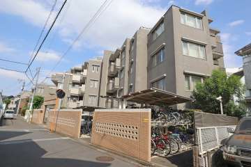 D'グランセ世田谷砧の外観（南西側から）