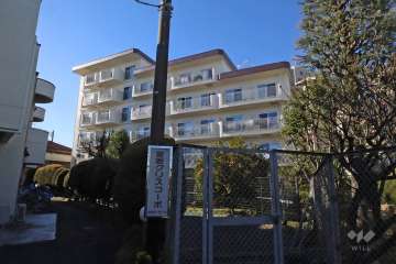 赤堤スカイマンションの外観(南東側から)