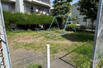 敷地に隣接する宮坂北公園