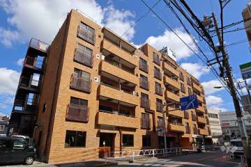 アルカディア経堂の外観（北西側から）