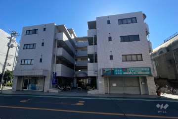 メゾン・ド・プルミエールの外観（北西側から）