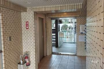 エントランスホール