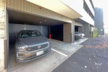 敷地内駐車場（屋外平面式）