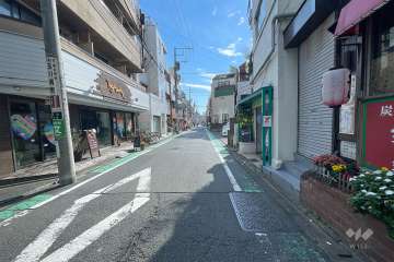 敷地東側の前面道路