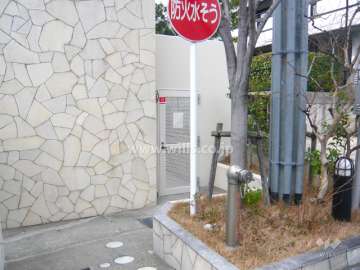 駐輪場出入り口