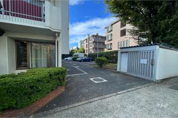 駐車場の出入り口・敷地内駐車場（屋外平面式）