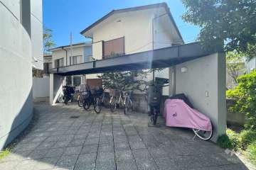 駐輪場とバイク置場
