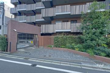 駐車場の出入り口