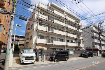 ライオンズマンション二子玉川の外観(南西側から)