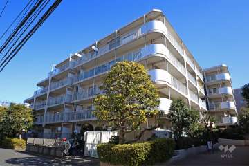 玉川スカイハイツの外観(南西側から)