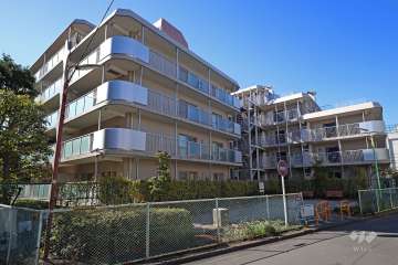 玉川スカイハイツの外観(北東側から)