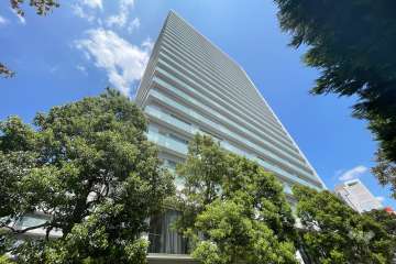 プラウドタワー二子玉川の外観（南東側から）