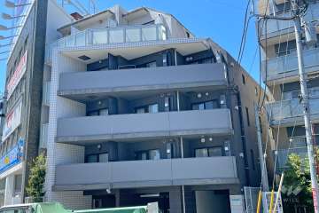 グランドコンシェルジュ用賀アジールコートの外観（東側から）