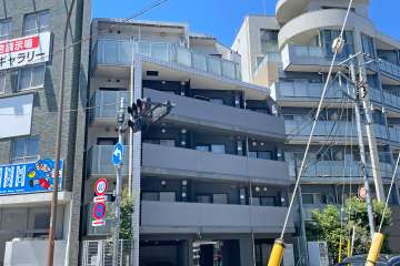 グランドコンシェルジュ用賀アジールコートの外観（南東側から）