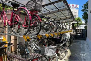 駐輪場（屋根付き）
