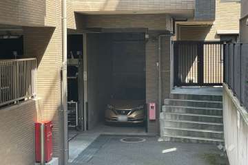敷地内駐車場（屋内平面式）