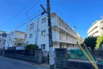 三田玉堤コーポＡ棟の外観（北東側から）