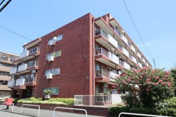 ライオンズマンション玉堤の外観（南西側から）