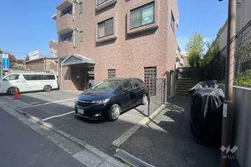 敷地内駐車場（屋外平面式）