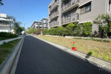 敷地北西側の前面道路　