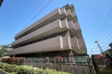 ライオンズガーデン尾山台の外観（西側から）