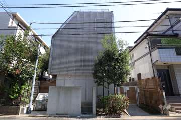 ベルヴィータ尾山台の外観(北西側から）