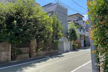 ベルヴィータ尾山台の外観(北側から）