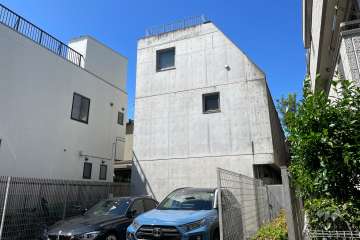 ベルヴィータ尾山台の外観(東側から）