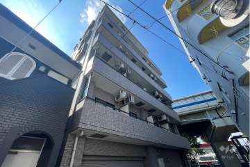 ガーラ駒沢大学の外観（南東側から）