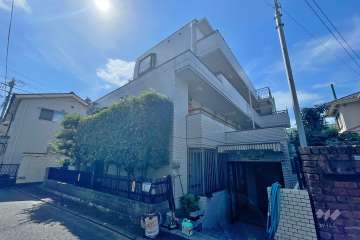 メイプルコート駒沢の外観（北東側から）