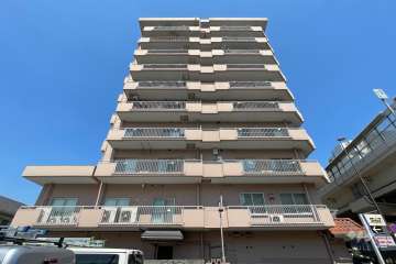 グリーンマンション駒沢の外観（西側から）