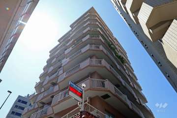 グリーンマンション駒沢の外観（南東側から）