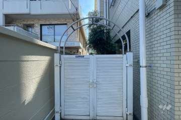 駐輪場出入り口