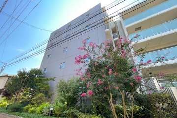 リストレジデンス桜新町の外観（北東側から）