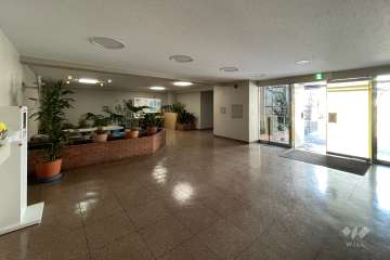 エントランスホール