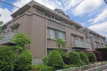 コートハウス駒沢の外観（南西側から）