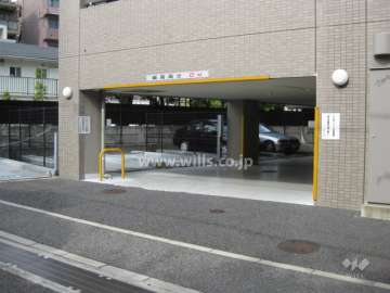 駐車場入り口